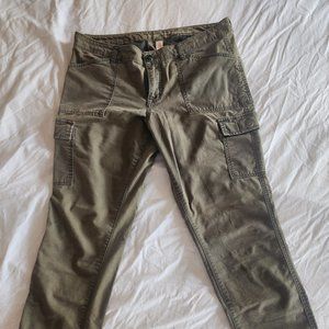 Khakis by Gap Skinny Boyfriend Cargo Pants